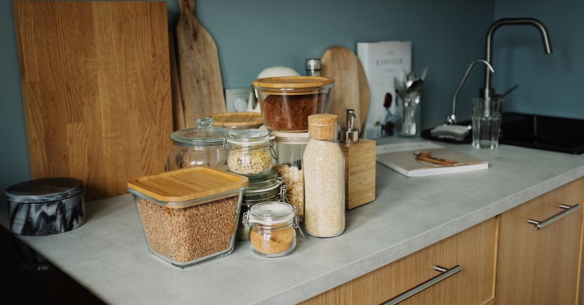 Organizing Kitchen Efficiently
