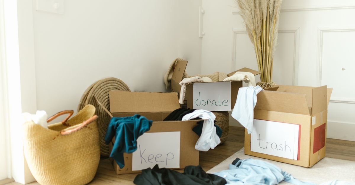 Decluttering Before Moving