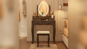 Modern Dressing Table With Mirror Lighting