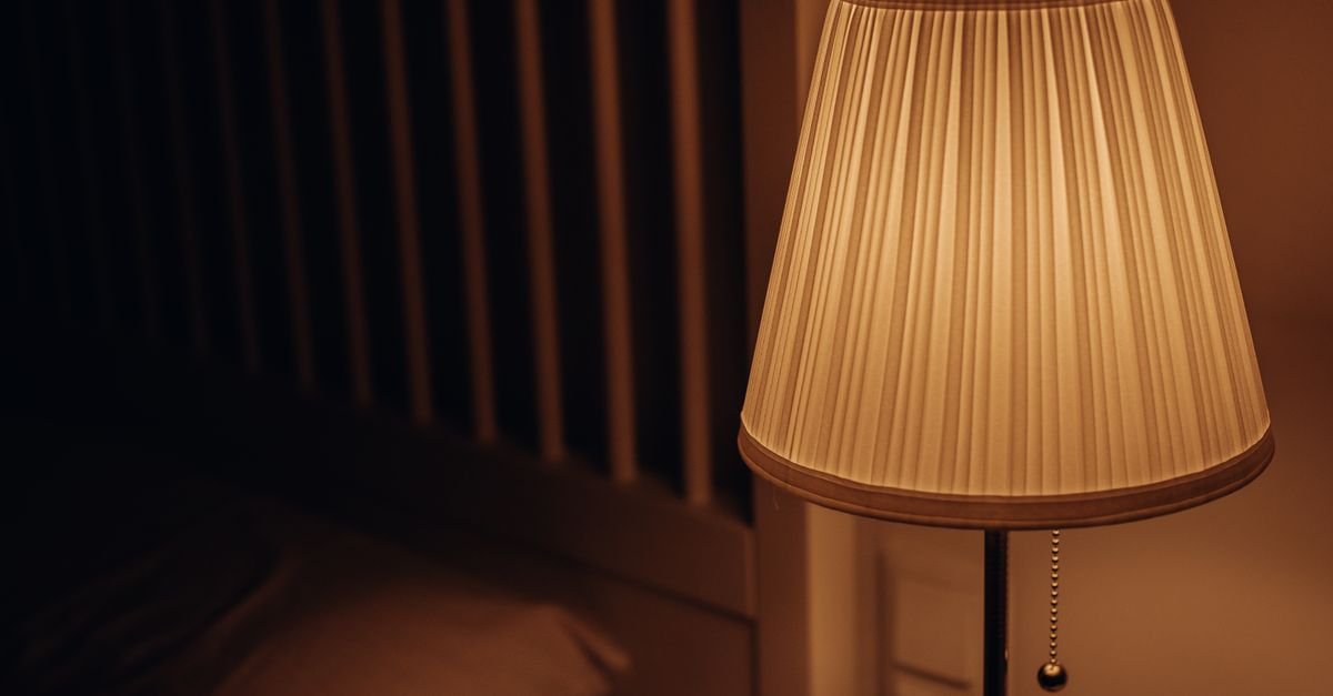 Warm bedside lamp lighting