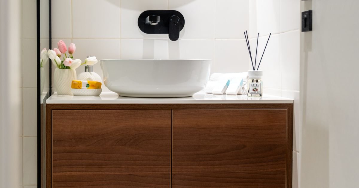 Organize A Small Bathroom