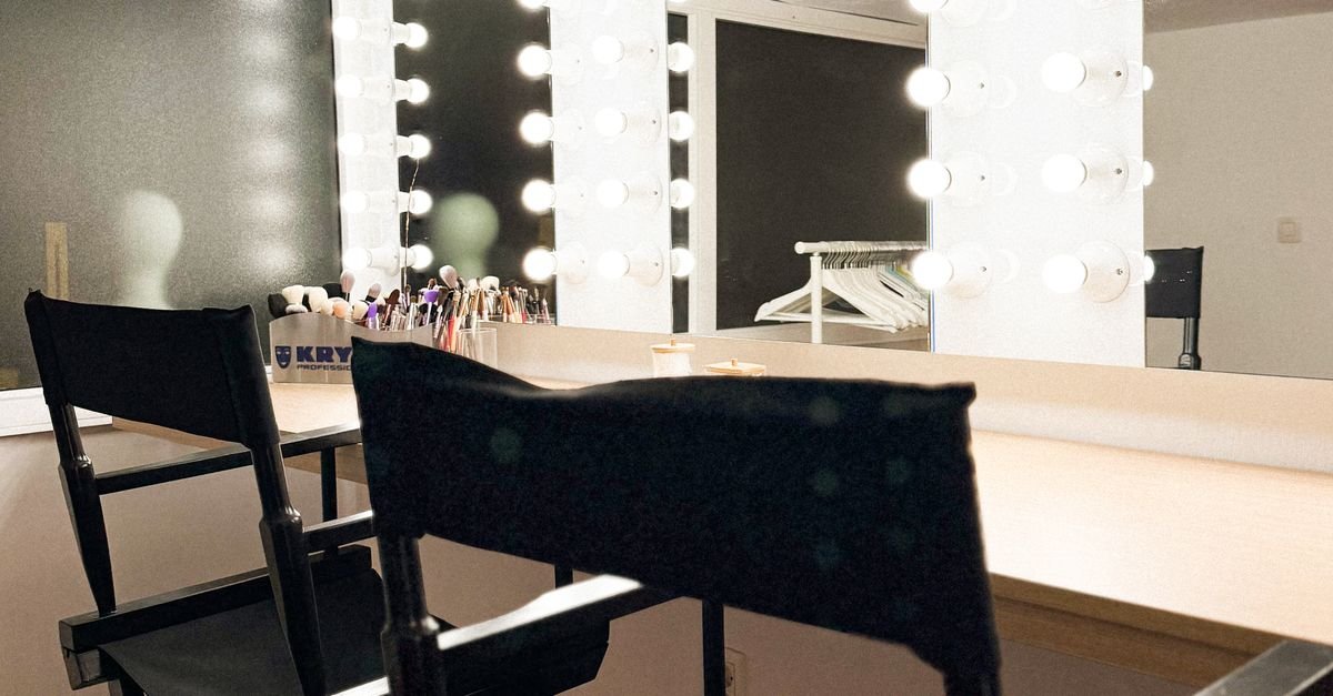 Vanity And Beauty Station