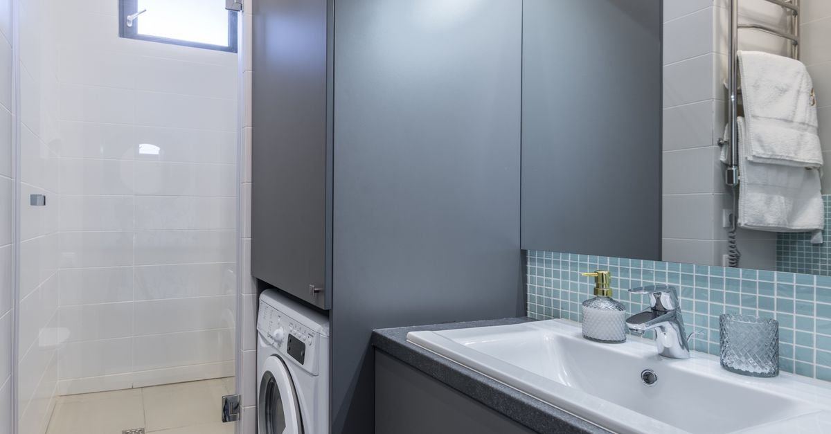 Organize A Small Bathroom