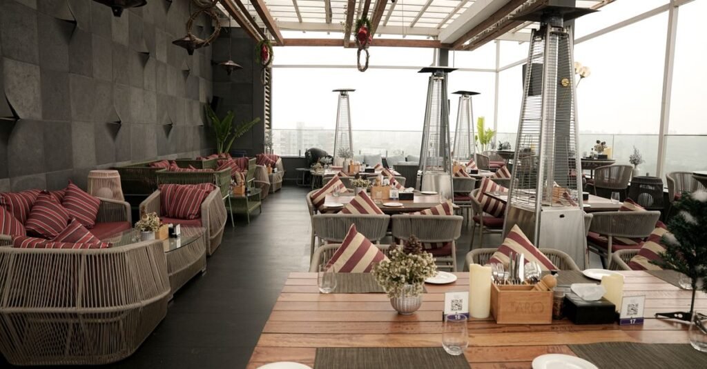 Covered terrace warmed by pyramid heaters